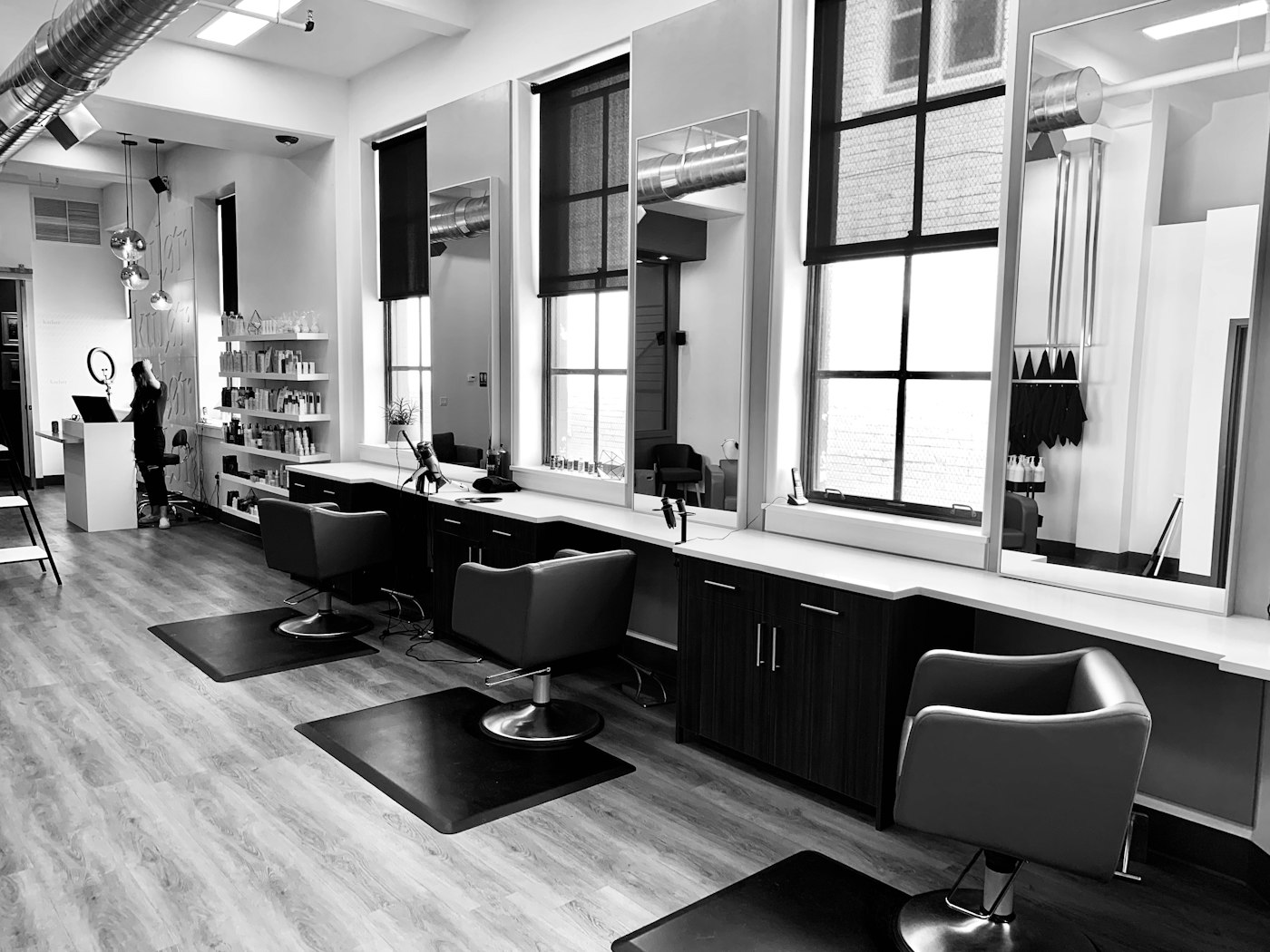 The styling stations at Lash Out